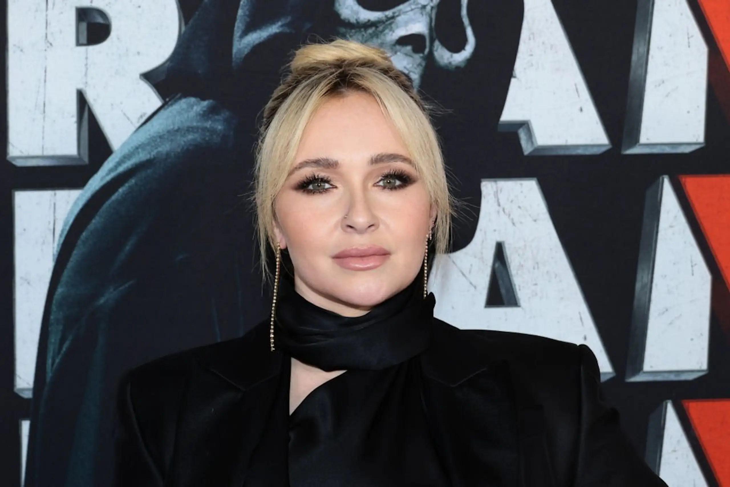 Resurfaced Hayden Panettiere and James Blunt yacht photo sparks fresh conspiracy theory despite singer’s response