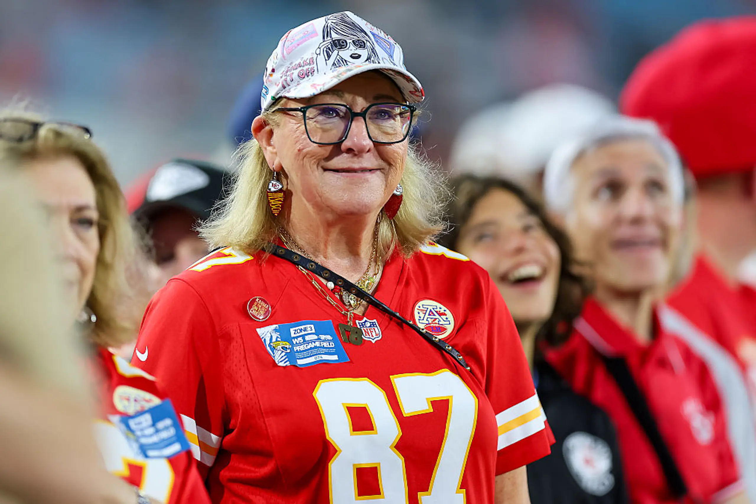 Travis Kelce’s mom Donna sums up his MSG Taylor Swift wedding in one word