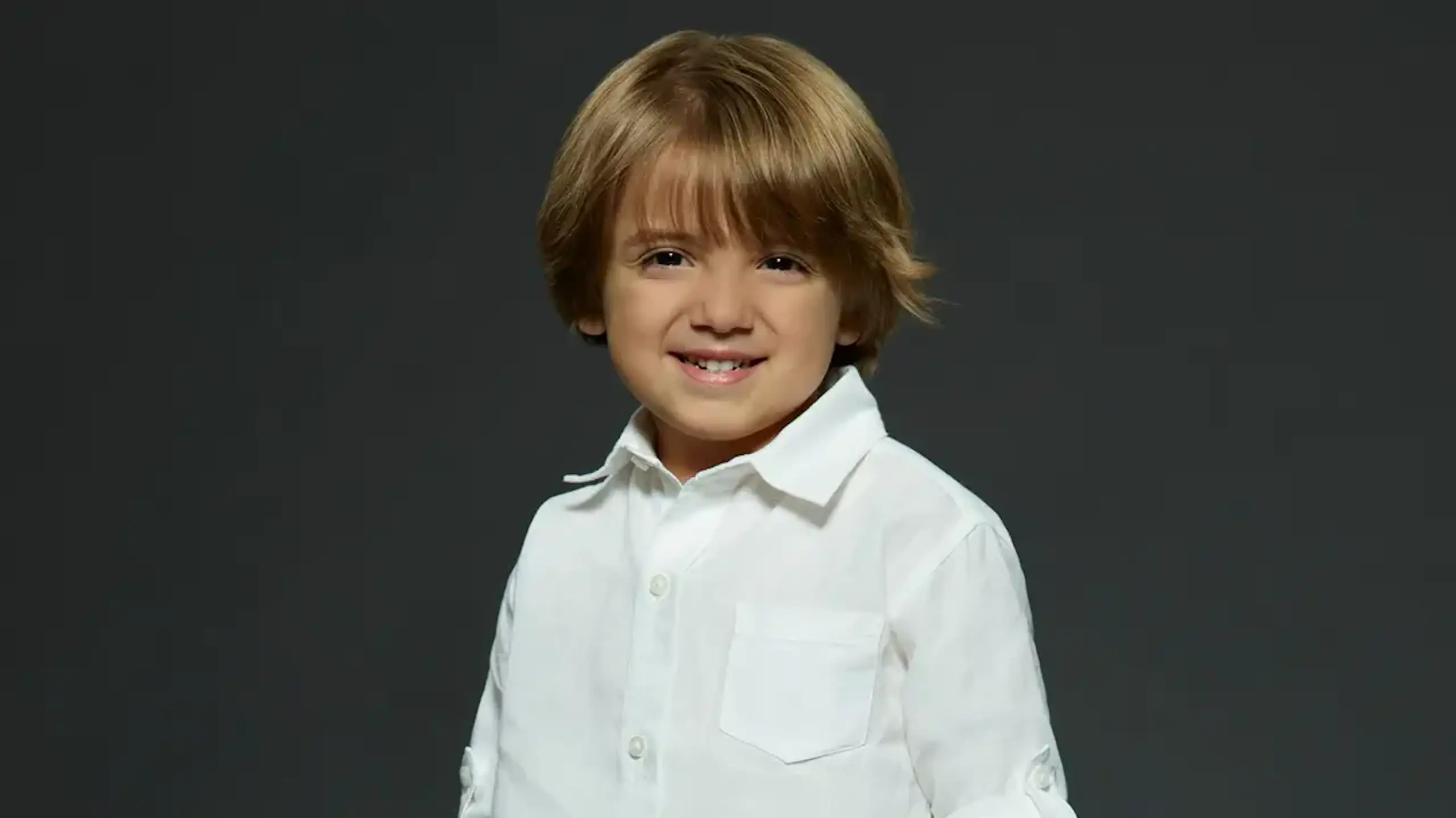 People stunned as Modern Family child star looks unrecognizable in new photo six years after sitcom ended