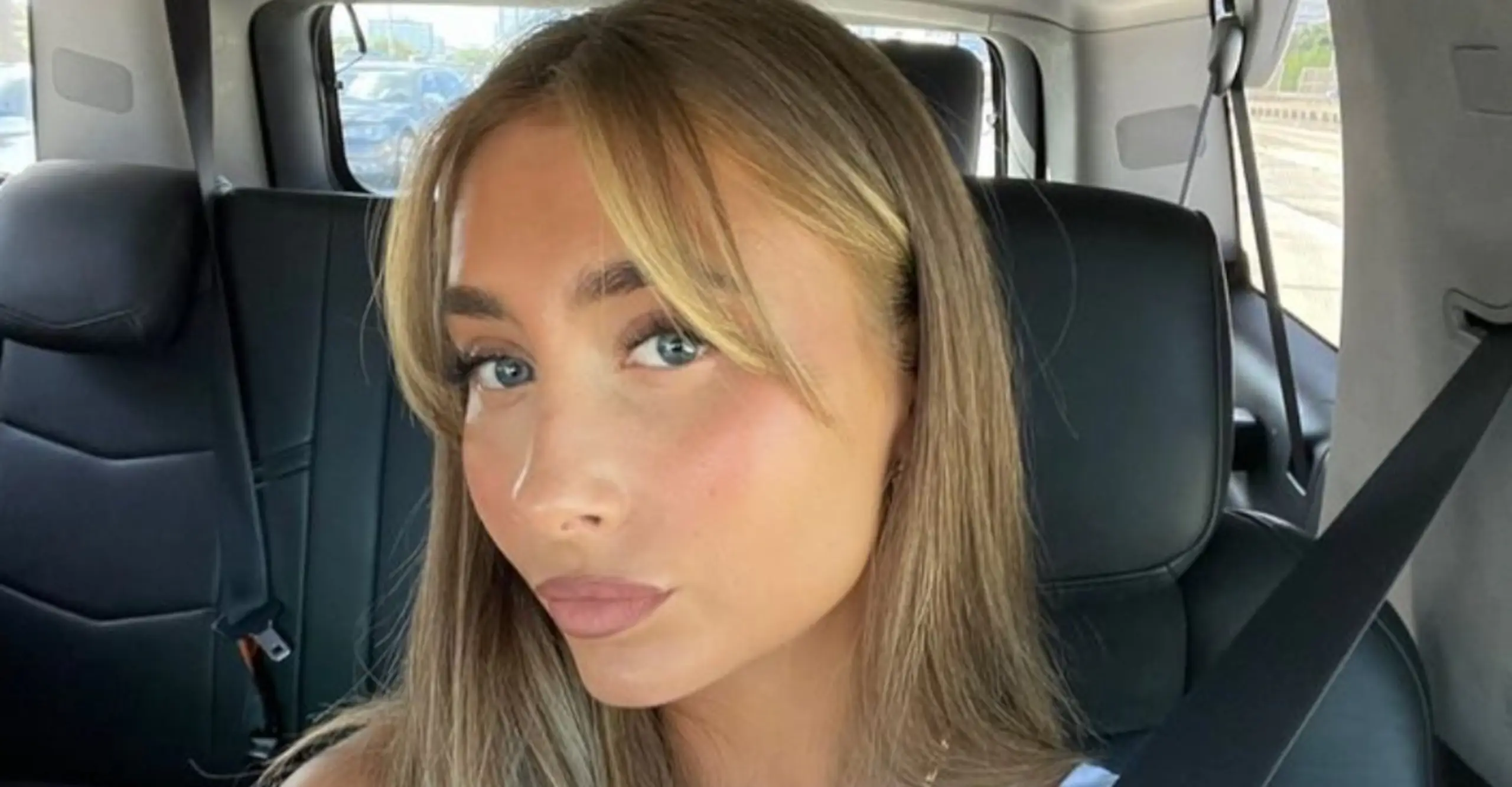 Lily Phillips is alleged to have had sex with a girl's father, Credit: Instagram / Lily Phillips