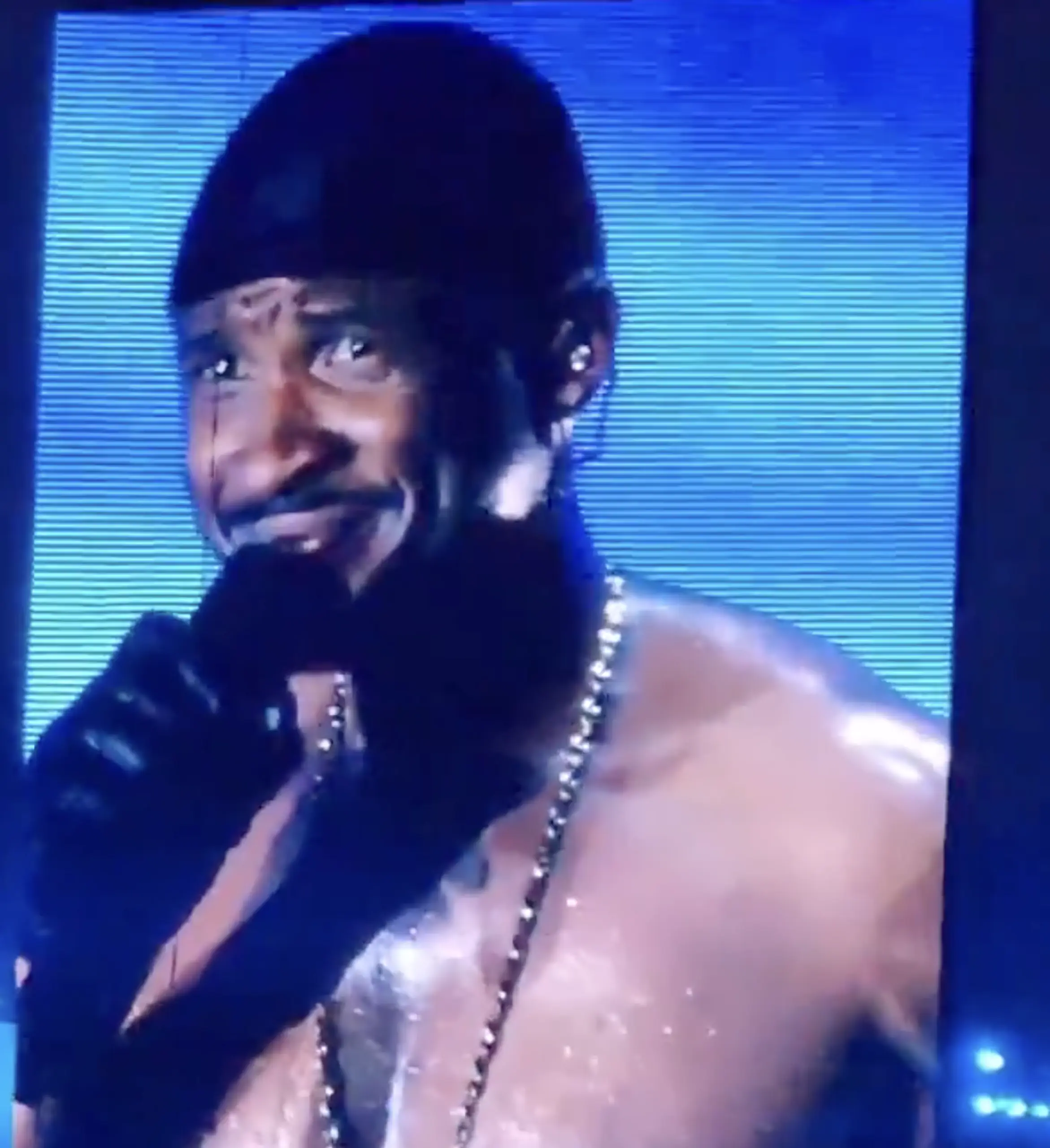 Usher ended Saturday's segment earlier than planned. Credit: X